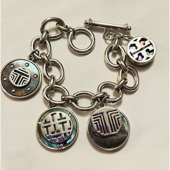 🔥NWOT🔥RARE Tory Burch Iridescent Charm Bracelet - Picture 2 of 13